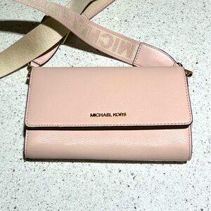 Michael Kors Jet Set Large Leather Crossbody Bag